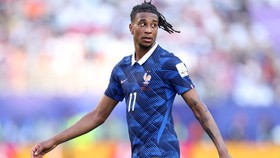 Lý do Olise chọn đá cho ĐT Pháp: Dễ vô địch World Cup hơn so với ĐT Anh
