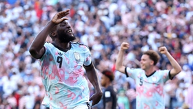 Lukaku: Gã bất tử trên ghế dự bị của Bỉ