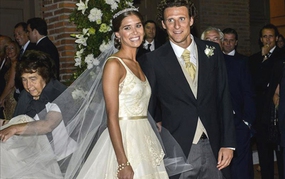 Cô dâu của Diego Forlan rạng ngời trong ngày cưới