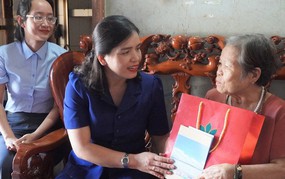 Trên 5,88 triệu người nhận được quà của Đảng, Nhà nước nhân Đại hội XIV của Đảng và Tết Bính Ngọ