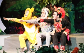 Kịch “Náo động rừng cổ tích” - Tìm lại niềm tin vào những điều kỳ diệu