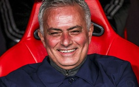 Hành trình kỳ lạ của Jose Mourinho