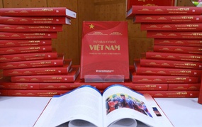 Giới thiệu cuốn sách Tự hào cơ đồ Việt Nam