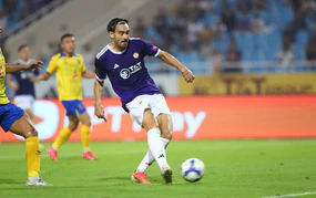 Hai Long tỏa sáng, Hà Nội FC giành chiến thắng đầu tiên ở V-League 2026/2027