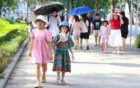 Dự báo thời tiết ngày và đêm 12/10: Bắc Bộ ngày nắng, Trung và Nam Bộ có mưa dông