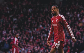 Liverpool "chết chìm" với cặp đôi trị giá 250 triệu euro