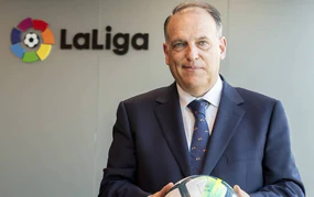 Real Madrid yêu cầu Chủ tịch La Liga từ chức