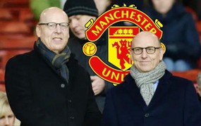 Man United chìm trong khủng hoảng, nhà Glazer vẫn im lặng