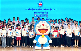 Hành trình 30 năm tiếp sức học sinh vượt khó của Quỹ học bổng Doraemon