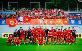 CLB CAHN khởi đầu suôn sẻ tại Shopee Cup