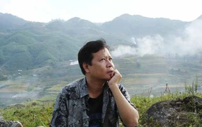 Hồ Anh Thái giữa 2 bờ mới cũ