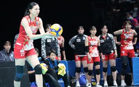 Phụ công số 1 bóng chuyền nữ Việt Nam gây bất ngờ lớn khi đang thi đấu cho CLB ở nền bóng chuyền top 5 thế giới