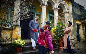 Phong tục xông đất ngày Tết