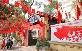 Tranh cổ động bầu cử: Lan tỏa tinh thần ngày hội lớn của toàn dân