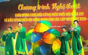 Rộn tiếng chèo vui cùng ngày hội non sông
