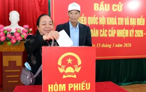 Tính đến 22 giờ ngày 15/3, tỷ lệ cử tri đi bầu cử đạt 99,64%