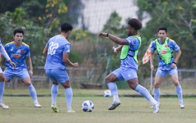 Tin nóng bóng đá Việt hôm nay 21/3: Đội tuyển Việt Nam chia ba nhóm hội quân; Bangladesh chốt đội hình đến Việt Nam