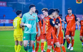 Tin nóng bóng đá Việt hôm nay 22/3: Văn Lâm, Hoàng Đức tập trung đội tuyển Việt Nam; Xuân Son chấn thương không nghiêm trọng