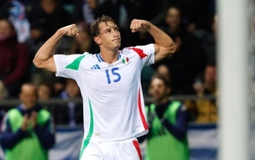 Ý vs Bắc Ireland (02h45, 27/3): Pio Esposito sẽ đưa người Ý đến World Cup!