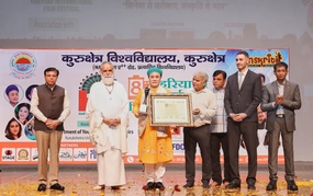 Phim "Vườn tình yêu" giành giải quốc tế: Quan họ từ làng quê đến thảm đỏ điện ảnh Ấn Độ