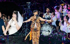 4 cặp cầu hôn trong concert “Xoay tròn” của Hoàng Dũng