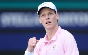 Sinner giành chức vô địch Miami Open trong cơn mưa nặng hạt