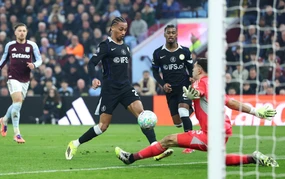 Pedro là Diego Costa mới của Chelsea