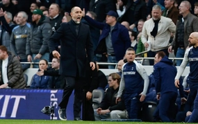  Tudor khiến con tàu Tottenham chìm sâu hơn?