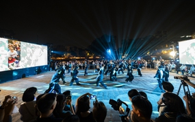 Tác phẩm "Nước": Dòng chảy nghệ thuật kết nối và thích ứng