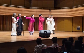 Đêm nhạc Trịnh Công Sơn "Nối vòng tay lớn" đến Singapore