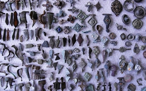 Pháp đau đầu ứng phó với nạn đào trộm và buôn bán cổ vật