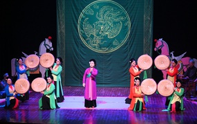 'Đầu tư cho đội ngũ kế cận cho sân khấu rất quan trọng!