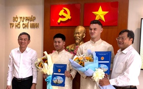 Khoa Ngô và Patrik Lê Giang chính thức có quốc tịch Việt, HLV Kim Sang Sik thêm lựa chọn chất lượng