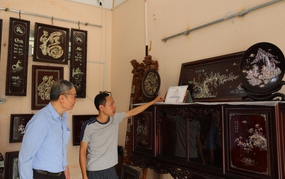 Vì một miền quê đáng sống: Làng nghề khảm trai Chuyên Mỹ vươn ra thế giới