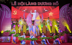 Khai mạc Lễ hội làng Dương Nỗ - nơi Bác Hồ sinh sống, học tập thời niên thiếu