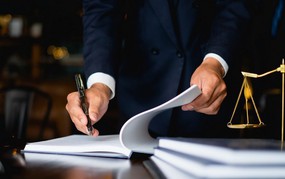 Người đứng đầu các Bộ chịu trách nhiệm nếu để xảy ra tình trạng chậm, muộn ban hành Thông tư hướng dẫn