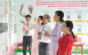 Xây dựng văn hóa con người Thành phố Hồ Chí Minh gắn với học theo gương Bác ​