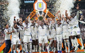 Thắng thuyết phục Freiburg, Aston Villa vô địch Europa League