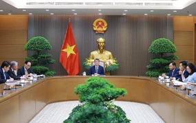 Thủ tướng Lê Minh Hưng điện đàm với Thủ tướng New Zealand Christopher Luxon