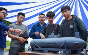 Phấn đấu có hướng nghiên cứu vào nhóm 5% thế giới về mức độ ảnh hưởng khoa học