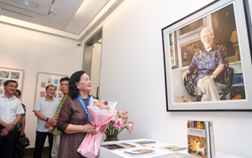 "Vinh dự cho nhà ta" 