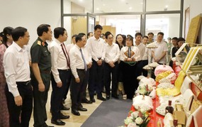 Nghiên cứu xây dựng thí điểm mô hình "xã, phường xã hội chủ nghĩa" từ cấp cơ sở