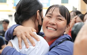 Thí sinh hoàn thành môn thi đầu tiên kỳ thi tốt nghiệp THPT năm 2026