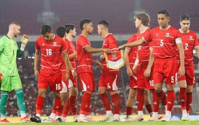 Huyền thoại Raul Gonzalez để ngỏ khả năng dẫn dắt đội tuyển Indonesia