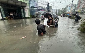 51 người chết, hơn 1 triệu người bị cô lập trong lũ ở Bangladesh