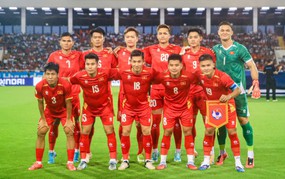 Tin nóng bóng đá Việt hôm nay 11/8: Đội tuyển Việt Nam được cộng điểm FIFA; Quang Hải dồn sức tập luyện đấu Malaysia
