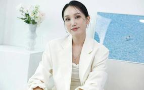 10 năm rời xa màn ảnh, Park Bo Kyung tái xuất ấn tượng với giải Rồng Xanh Daesang danh giá