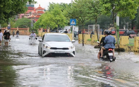 Bão số 4 tiếp tục đổi hướng, dự báo suy yếu thành áp thấp nhiệt đới vào ngày 26/8