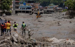 Lũ quét tại Nepal và Trung Quốc: 676 người thiệt mạng, gần 3.000 người mất tích