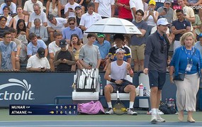 Tay vợt Pháp cãi nhau với nhân viên y tế vì bị từ chối điều trị ở vòng một US Open 2026